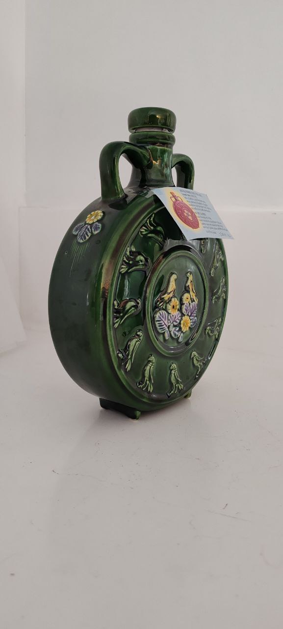 DÖSİM Special Prize Ceramic Waterbottle – Handcrafted Green Flask with Bird and Floral Reliefs