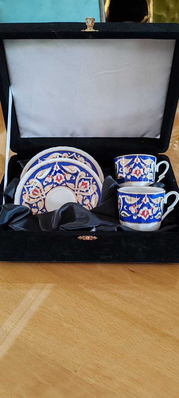 Güral Porselen Hand-Painted Coffee Cup Set in Velvet Box