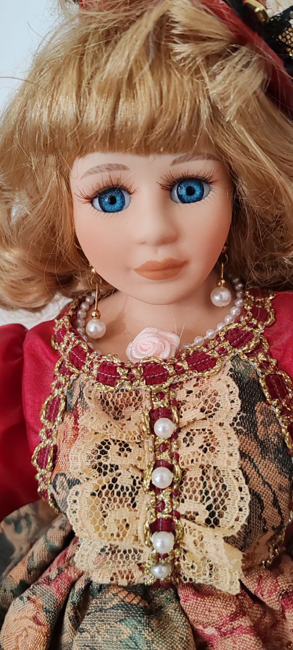 Royal-Inspired Porcelain Doll in Red Floral Dress – 43 cm