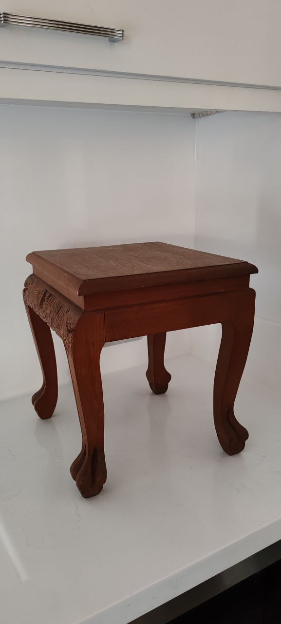 Pair of Hand-Carved Solid Wood Accent Tables – 34x31x35 cm