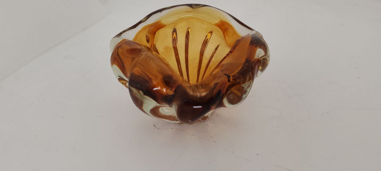 Vintage Amber Murano Art Glass Bowl – Ribbed Petal Design – 1960s