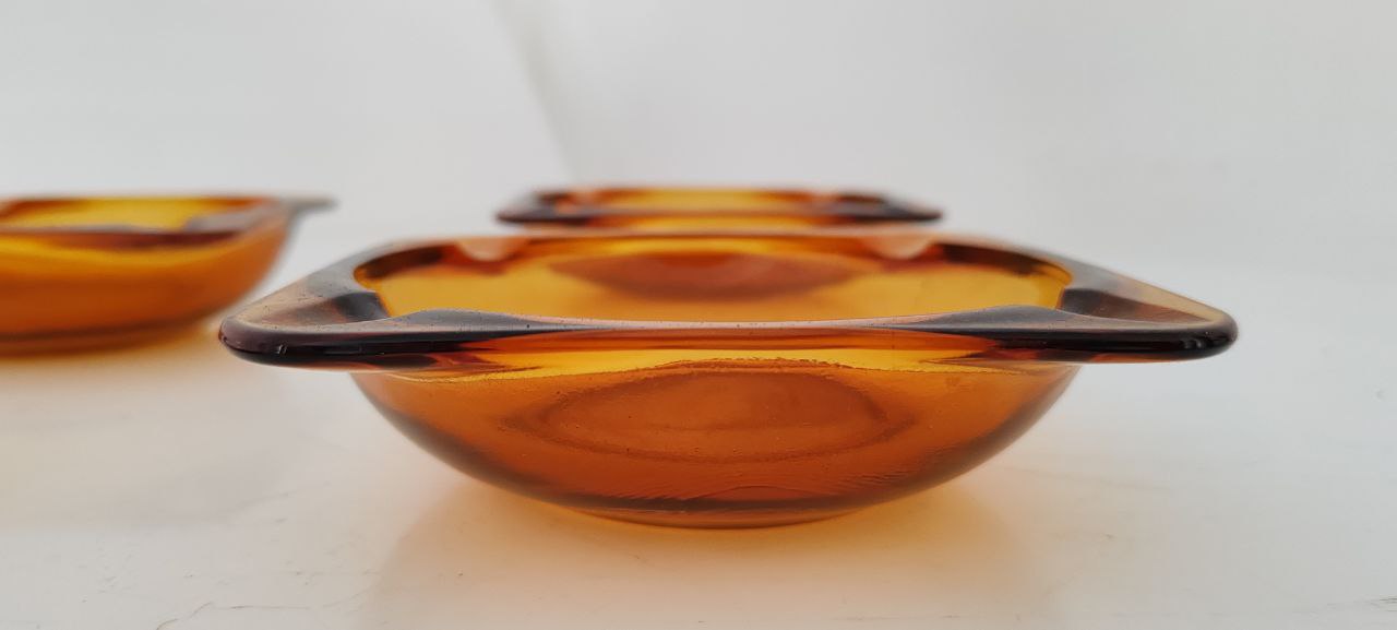 Set of 4 Vintage Amber Glass Ashtrays – Mid-Century Style