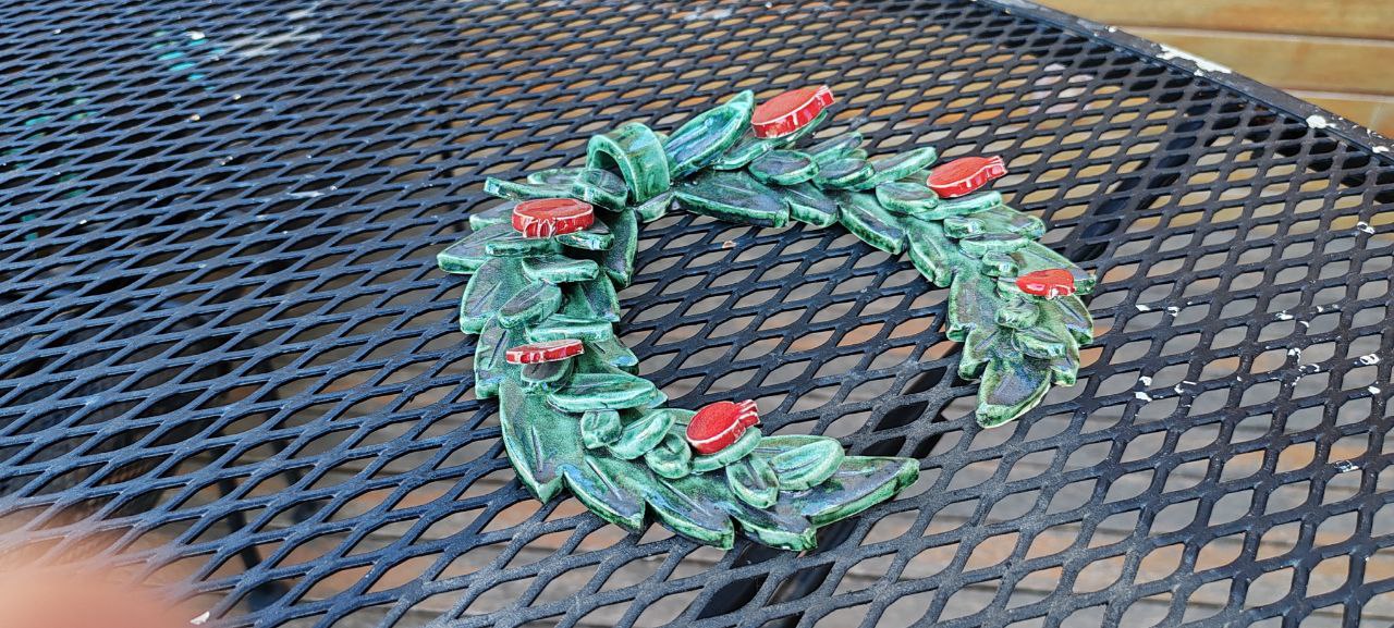Handmade Ceramic Laurel Wreath Wall Decor with Red Pomegranates – 20cm