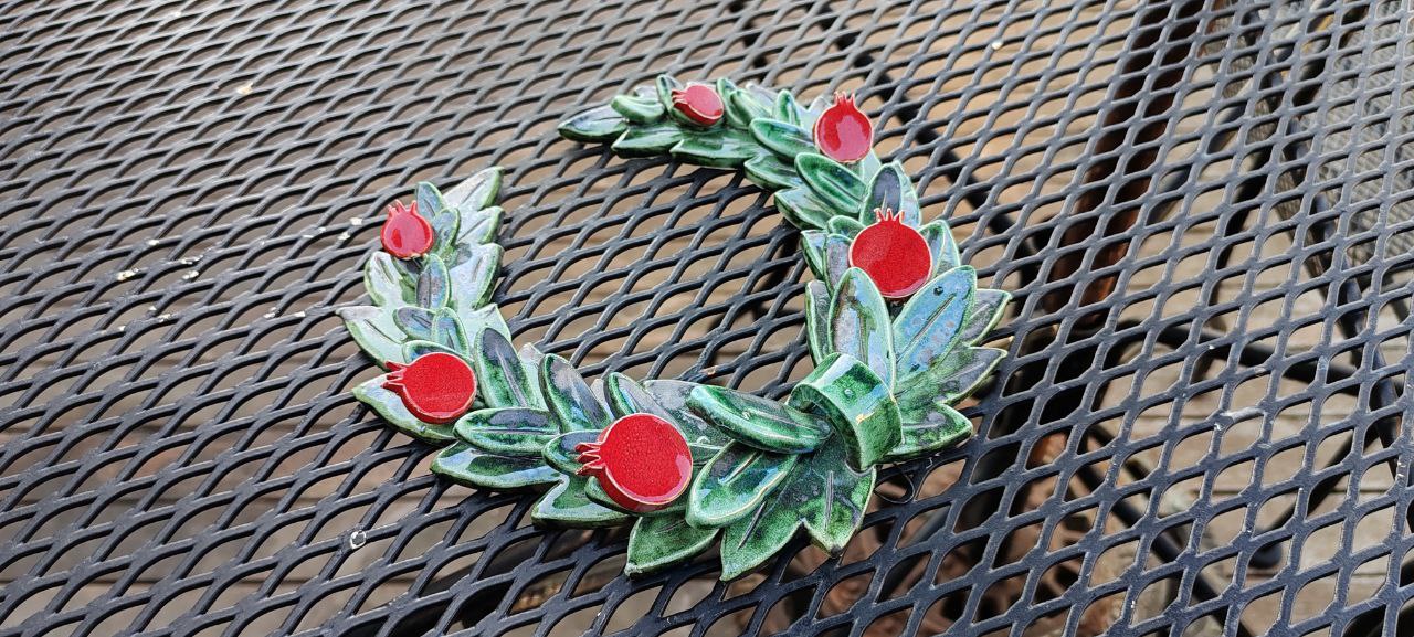 Handmade Ceramic Laurel Wreath Wall Decor with Red Pomegranates – 20cm