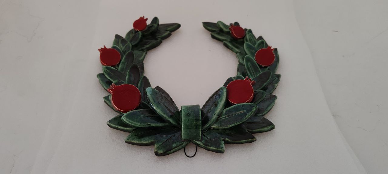 Handmade Ceramic Laurel Wreath Wall Decor with Red Pomegranates – 20cm