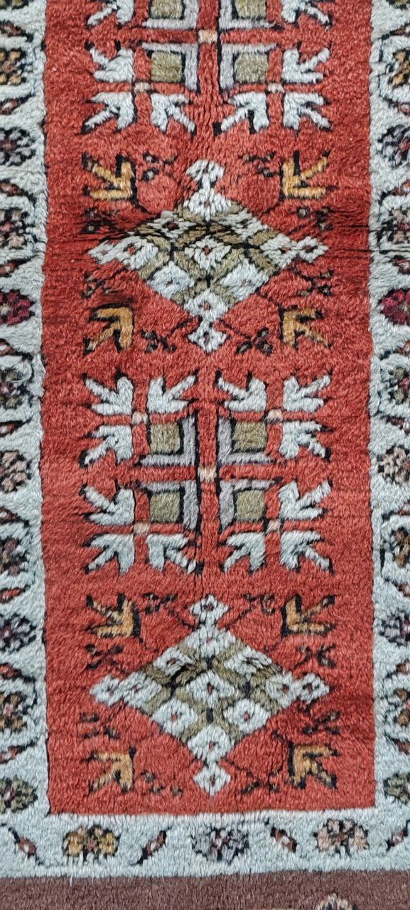Vintage Turkish Milas Rug – 130x90 cm – Geometric Prayer Motif