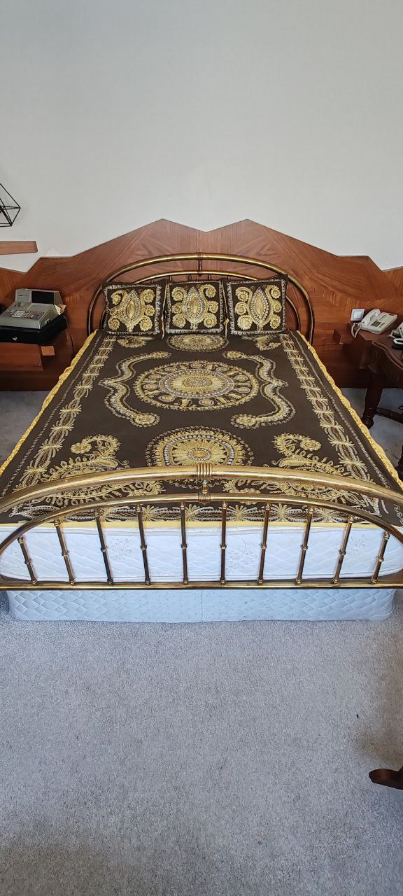 Vintage Embroidered Bedspread Set – 140x210 cm – Yellow & Brown with Pillows