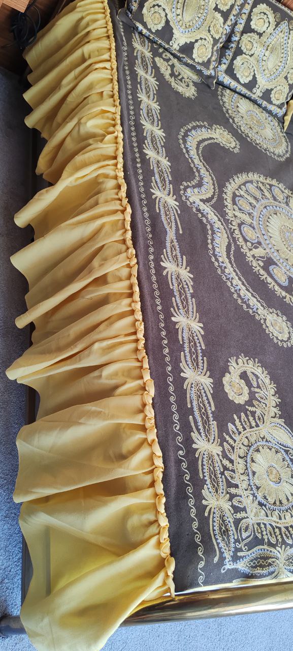 Vintage Embroidered Bedspread Set – 140x210 cm – Yellow & Brown with Pillows