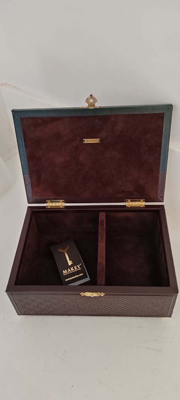 Makey Luxury Jewelry Box – Handcrafted with Leather & Suede – 22x15x9 cm