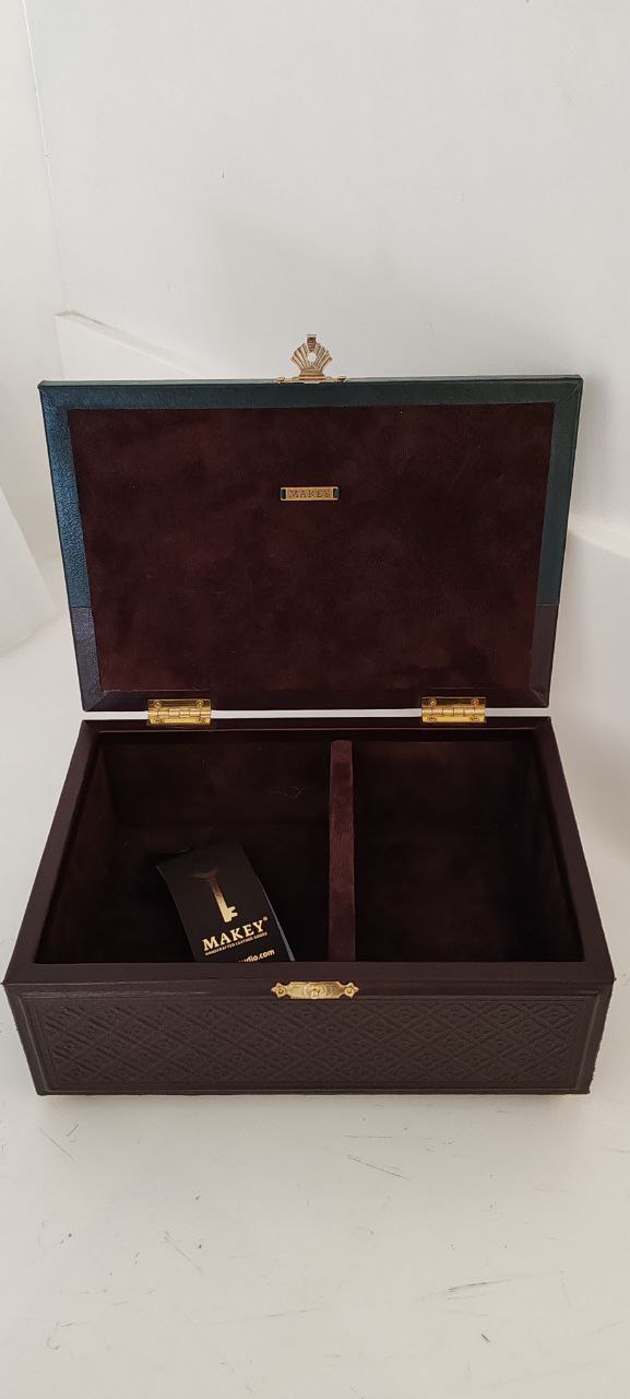 Makey Luxury Jewelry Box – Handcrafted with Leather & Suede – 22x15x9 cm