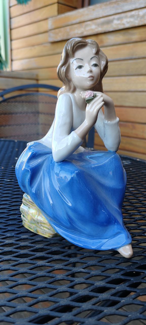 Vintage Tengra Porcelain Figurine – Girl with Rose – Hand-Painted – 20 cm