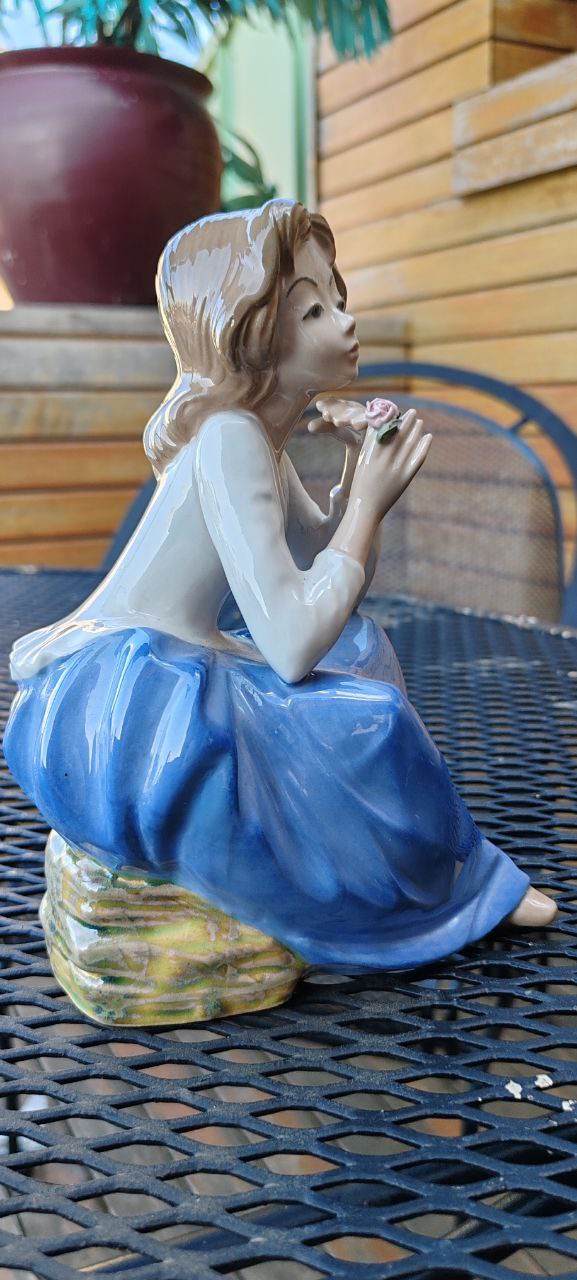Vintage Tengra Porcelain Figurine – Girl with Rose – Hand-Painted – 20 cm