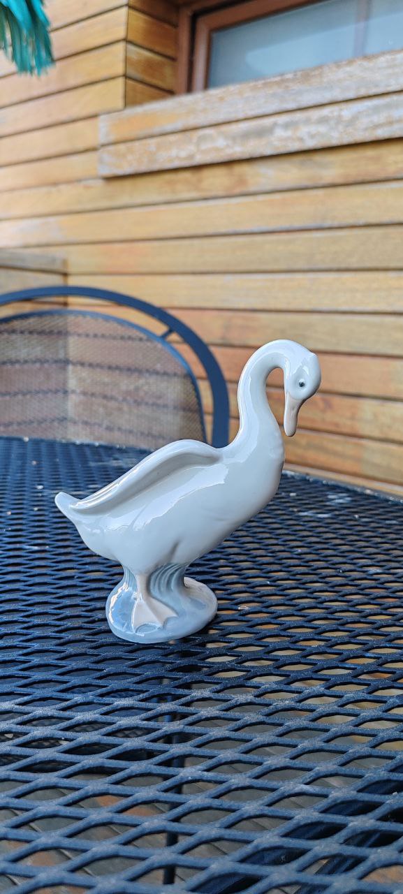 Vintage NAO by Lladro Porcelain Figurine – Standing Duck – Handcrafted in Spain – 14 cm