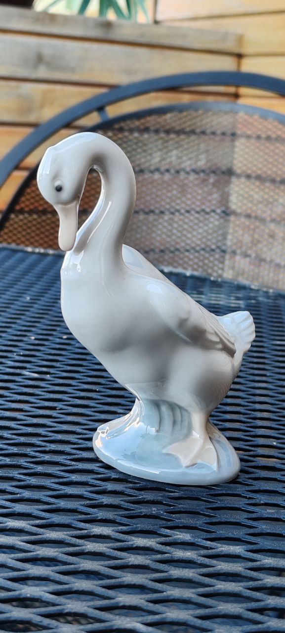 Vintage NAO by Lladro Porcelain Figurine – Standing Duck – Handcrafted in Spain – 14 cm