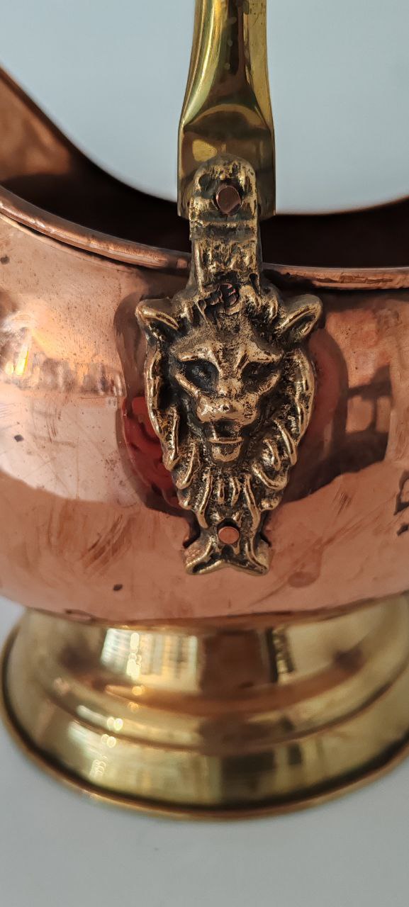 Delft Handle Dutch Copper Coal Scuttle with Brass Lion Mounts