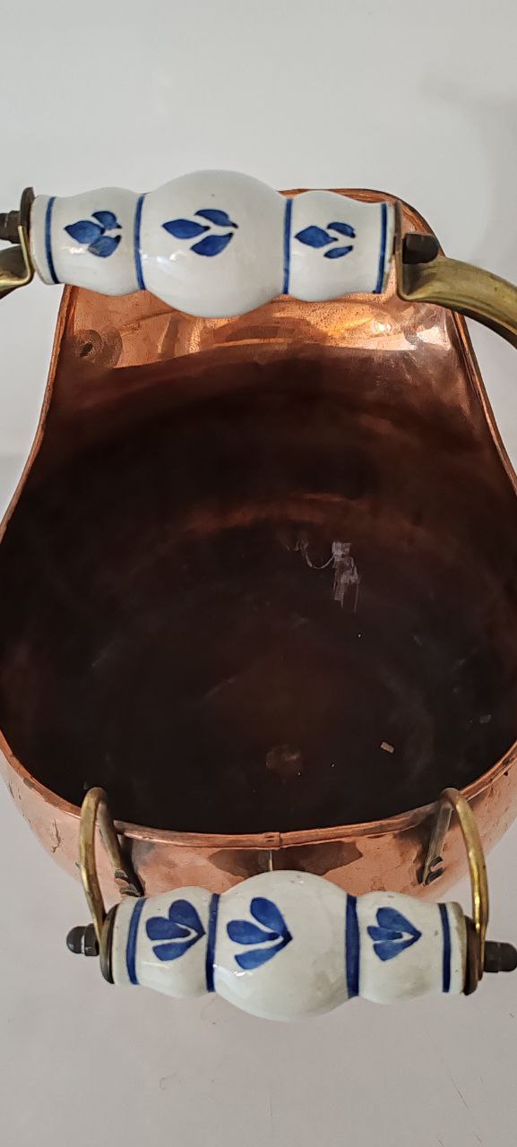 Delft Handle Dutch Copper Coal Scuttle with Brass Lion Mounts