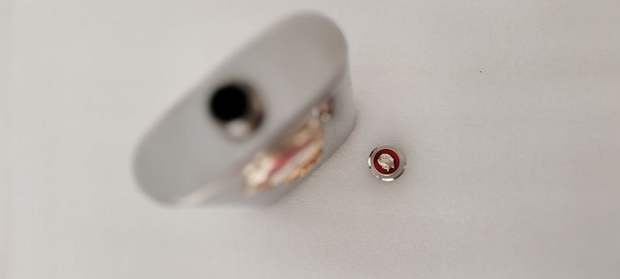 Vintage USSR Stainless Steel Military Flask – Lenin Relief – Russian Soviet Union Collectible – 14x8 cm – 1960s–70s