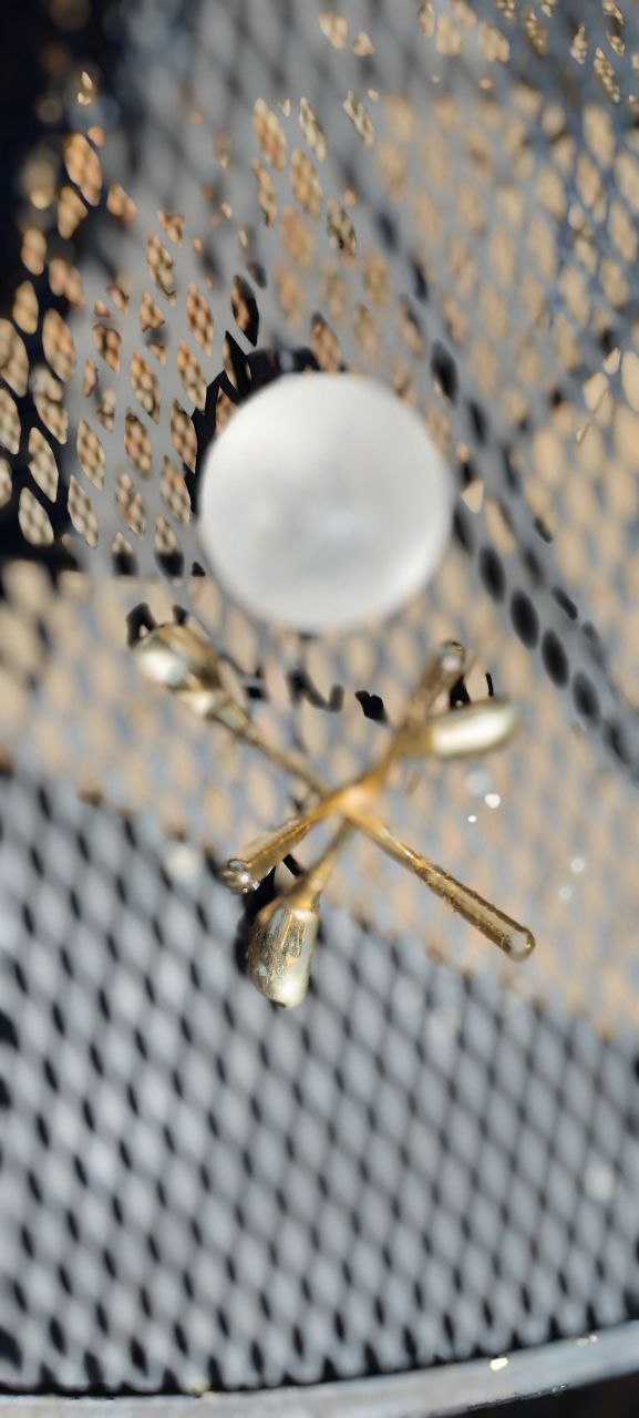 Crystal Globe on Brass Golf Club Stand – Vintage Desk Ornament