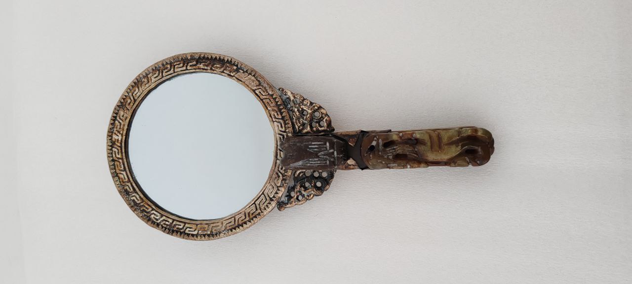 Vintage Asian Hand Mirror – Dragon Motif with Jade Handle, 22x11 cm